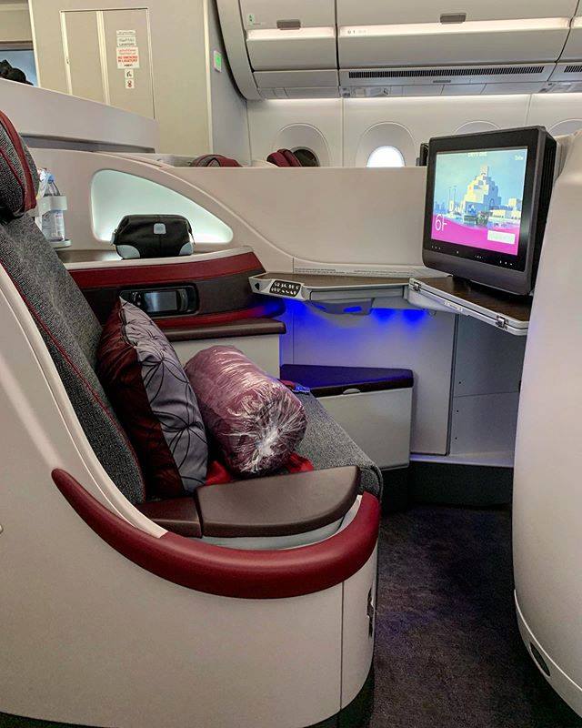 Airbus 350-100 Qatar Airways Business Class Cabin