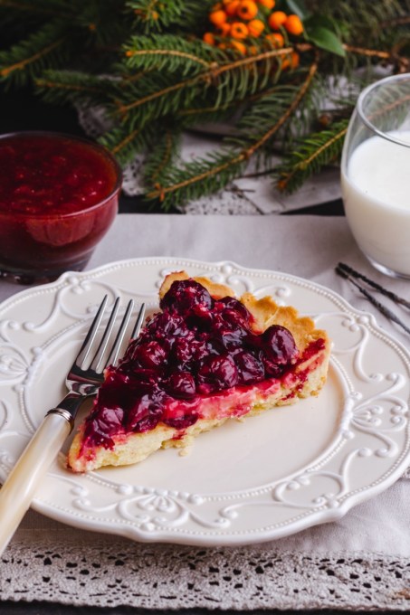 Saskatoon Berry Pie