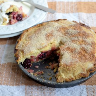 Apple and Blackberry Pie