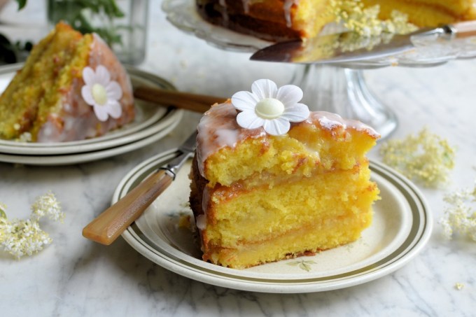 Apple, Lemon and Elderflower Drizzle Cake