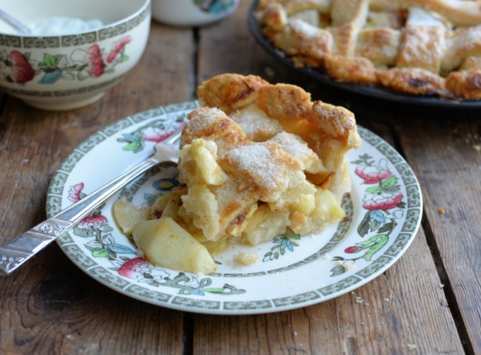 Old-Fashioned Lattice Apple Pie