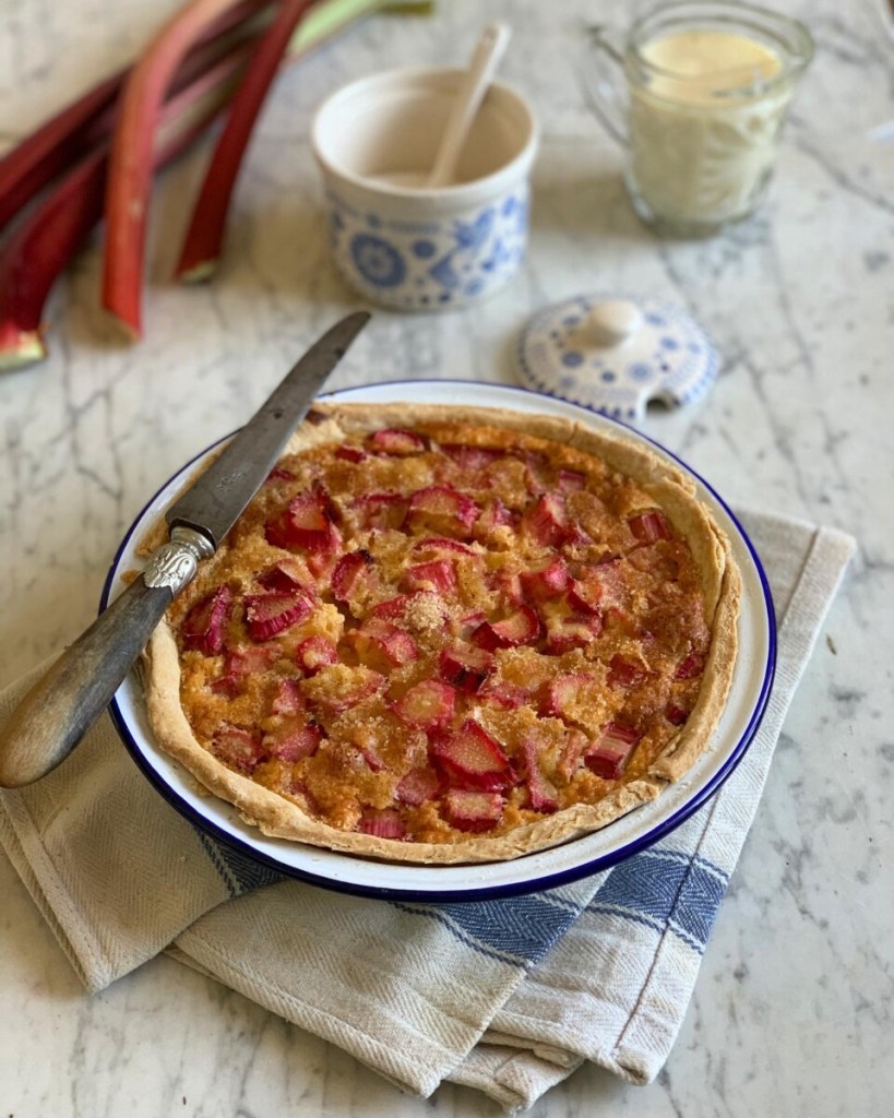 Amish Rhubarb & Custard Pie