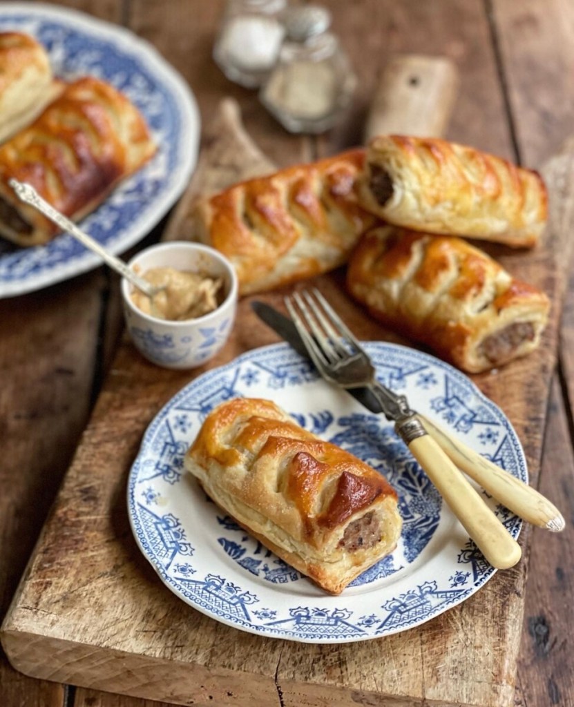 Easy Three Ingredient Sausage Rolls