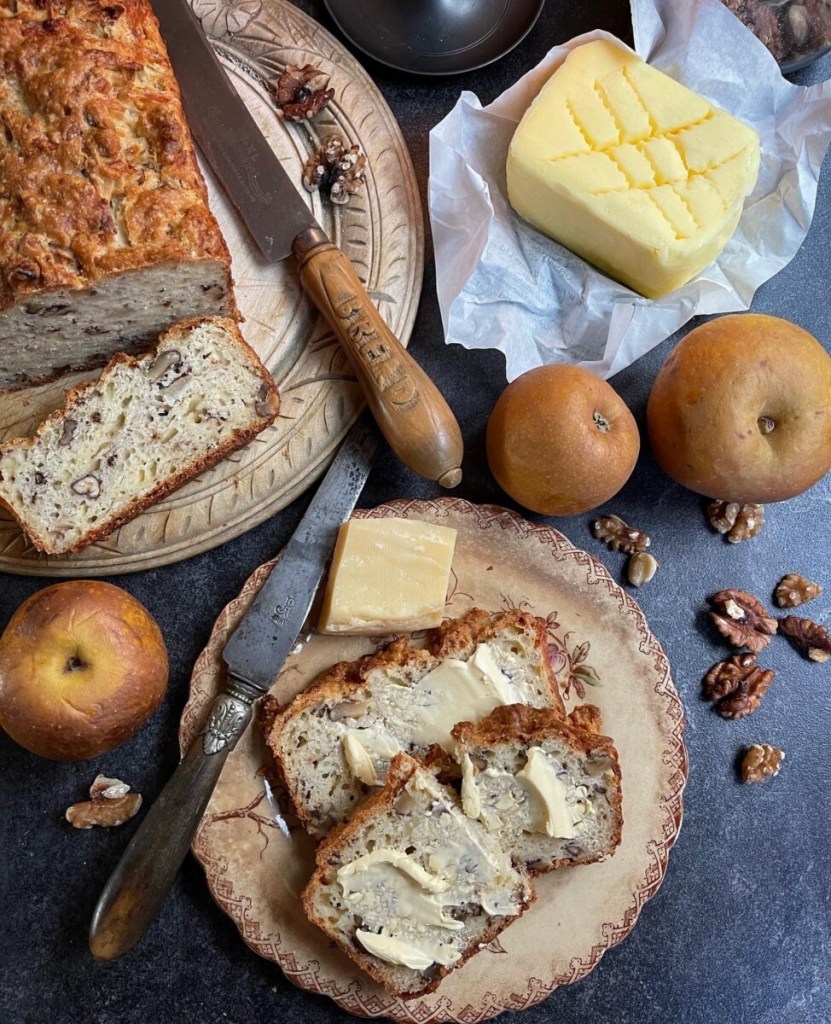 Cheese, Walnut & Apple Tea Bread