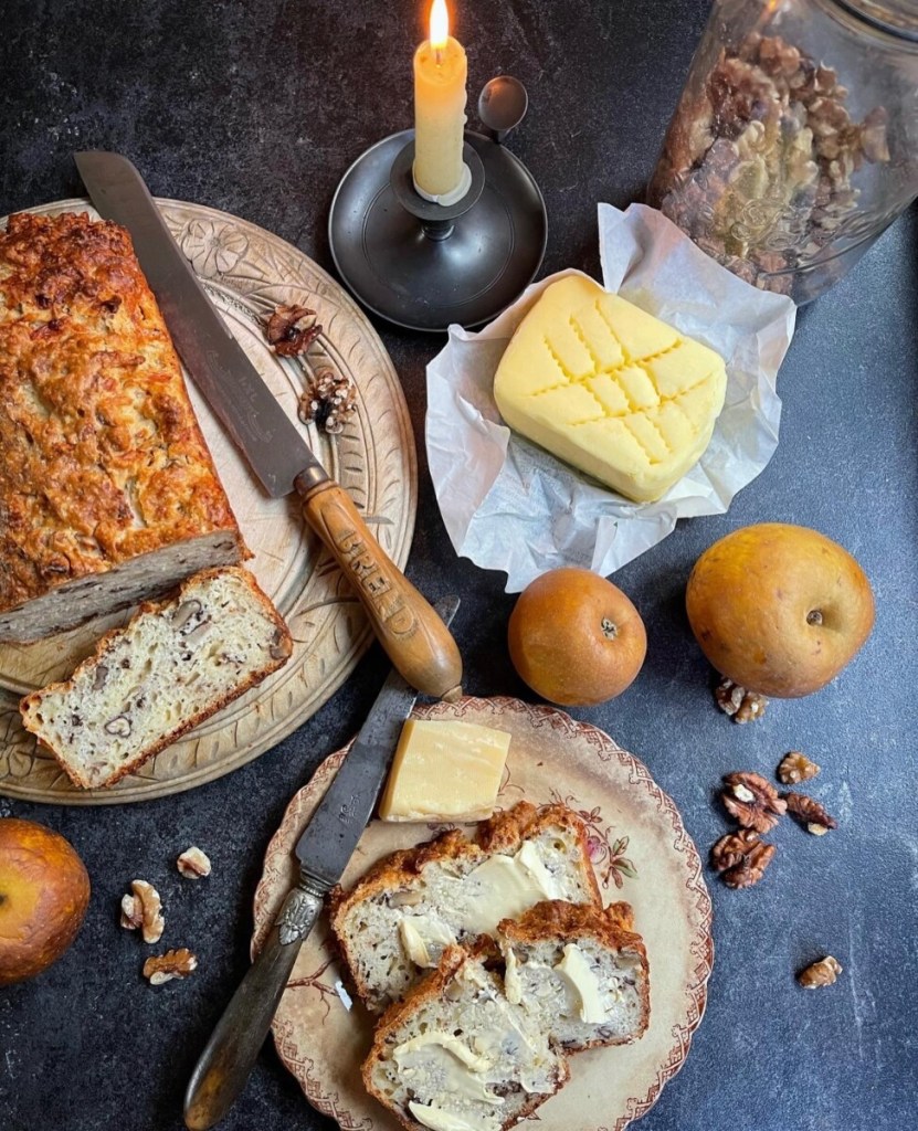 Cheese, Walnut & Apple Tea Bread