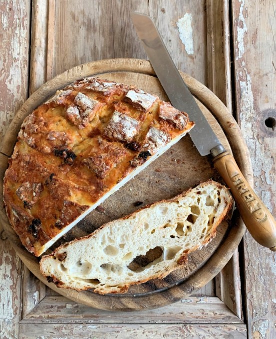 Cheese Fennel and Sun Dried Tomato Bread