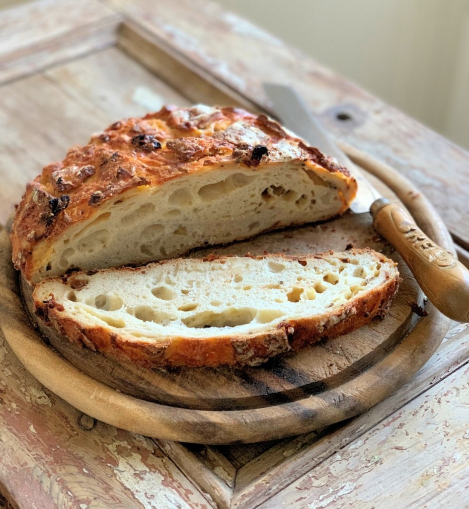 Cheese, Fennel and Sun-Dried Tomato Sourdough