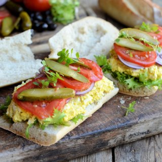 Bastille Day, Picnics and Fireworks: Vegetarian Stuffed Picnic Sandwich Recipe