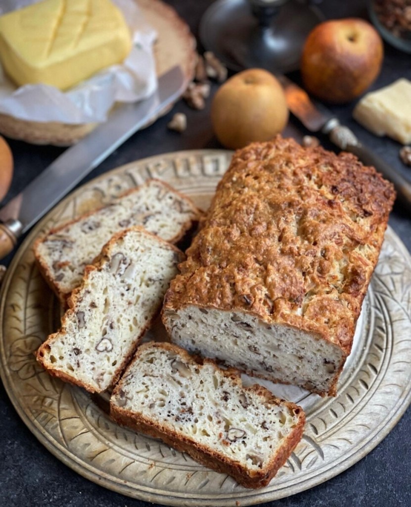 Cheese, Walnut & Apple Tea Bread