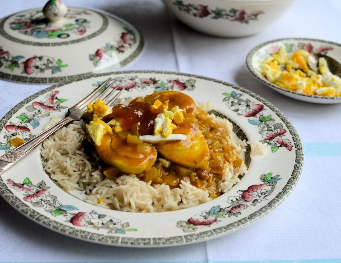 Country House Light Luncheon Recipe: Edwardian Curried Eggs