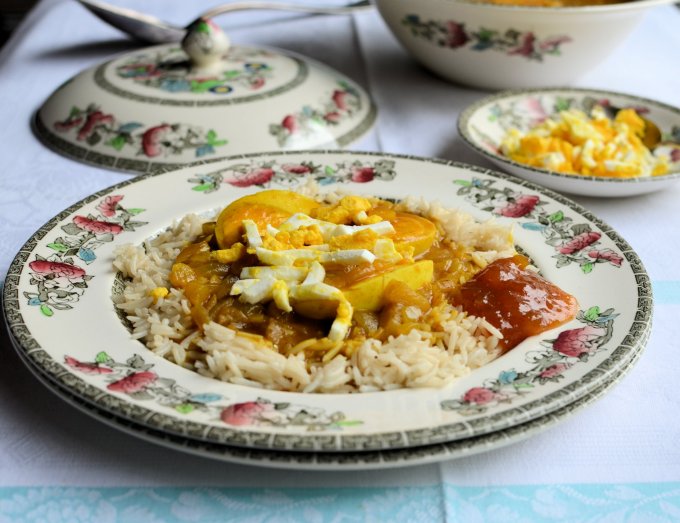 Country House Light Luncheon Recipe: Edwardian Curried Eggs