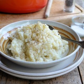 Faux Mashed Potatoes - Cauliflower Mash