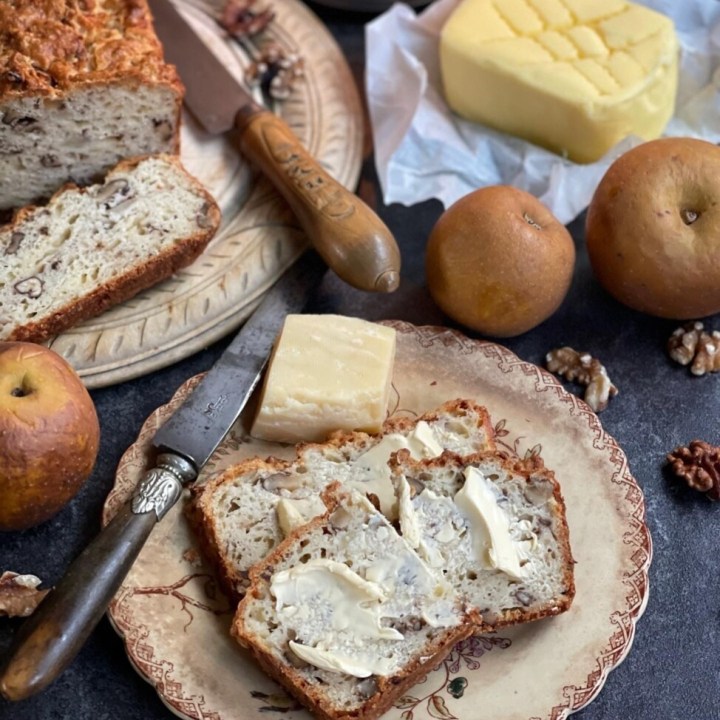 Cheese, Walnut & Apple Tea Bread