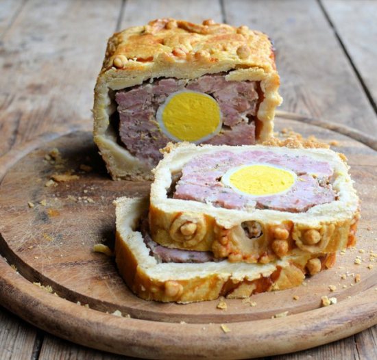 Gala Gammon and Egg Raised Pie