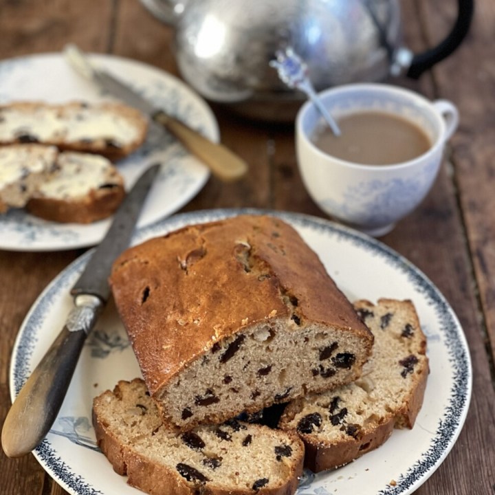 Quick and Easy Spice Cake (Tea Loaf)