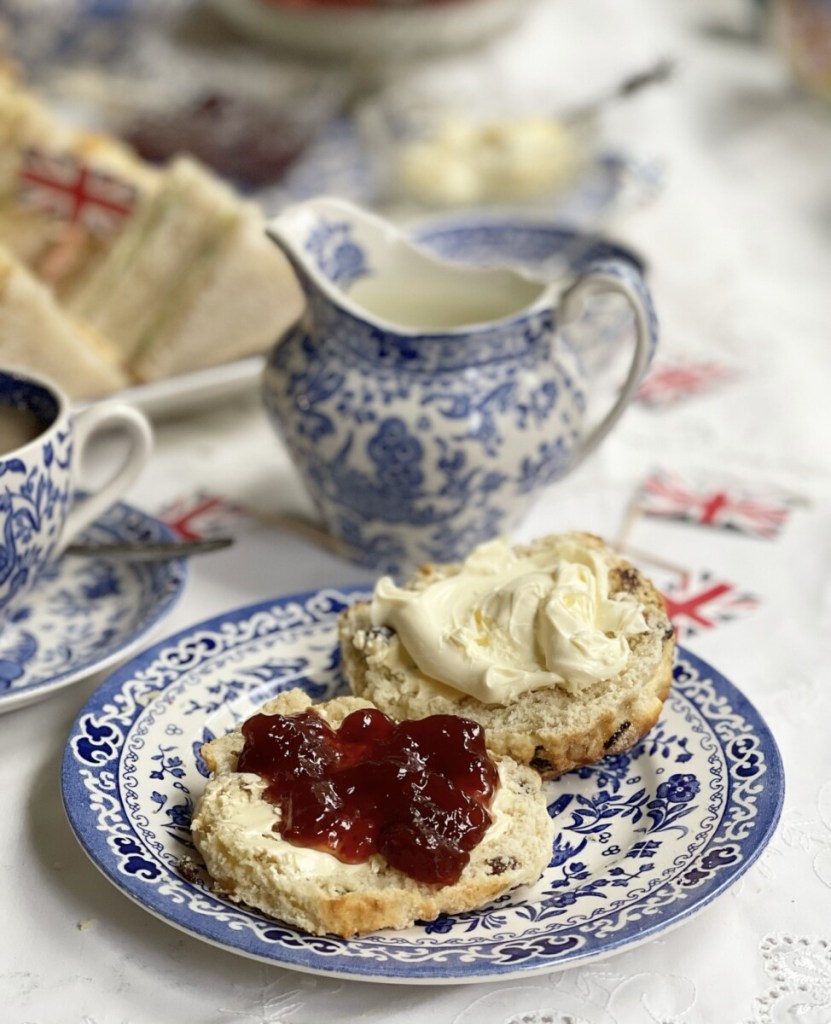 Buckingham Palace Fruit Scones