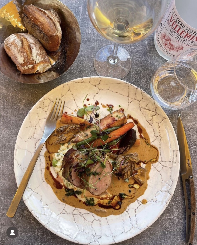 Lunch at Le Bouchon du Château in Château-Chalon