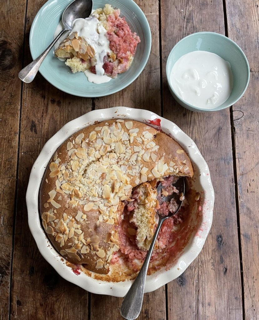 Rhubarb & Strawberry Pudding Cake