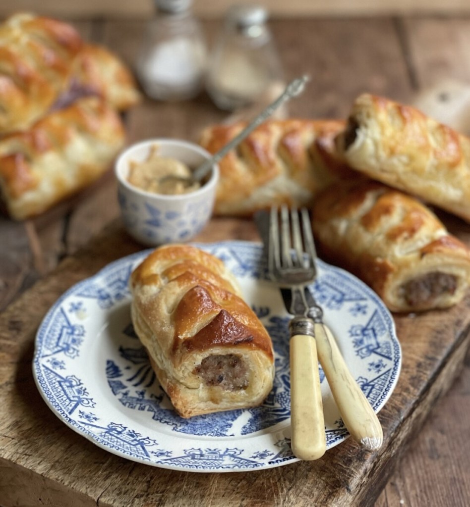 Easy Three Ingredient Sausage Rolls