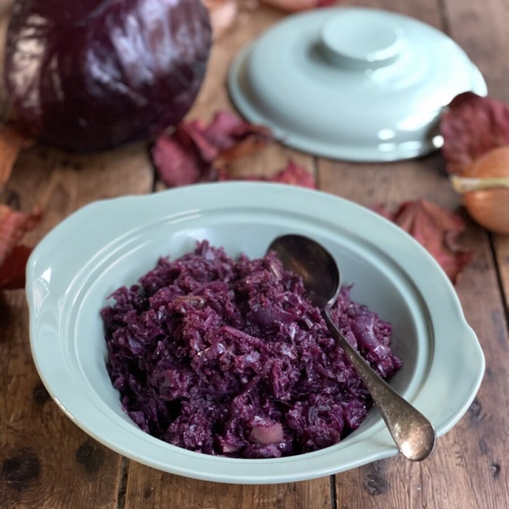 Pressure Cooker Spiced Red Cabbage