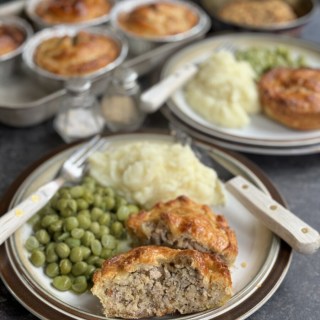 Lincolnshire Sausage, Sage & Onion Pies