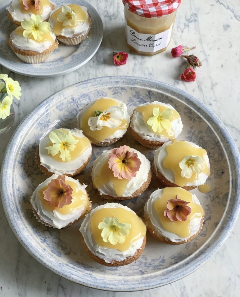 Lemon Curd Fairy Cakes