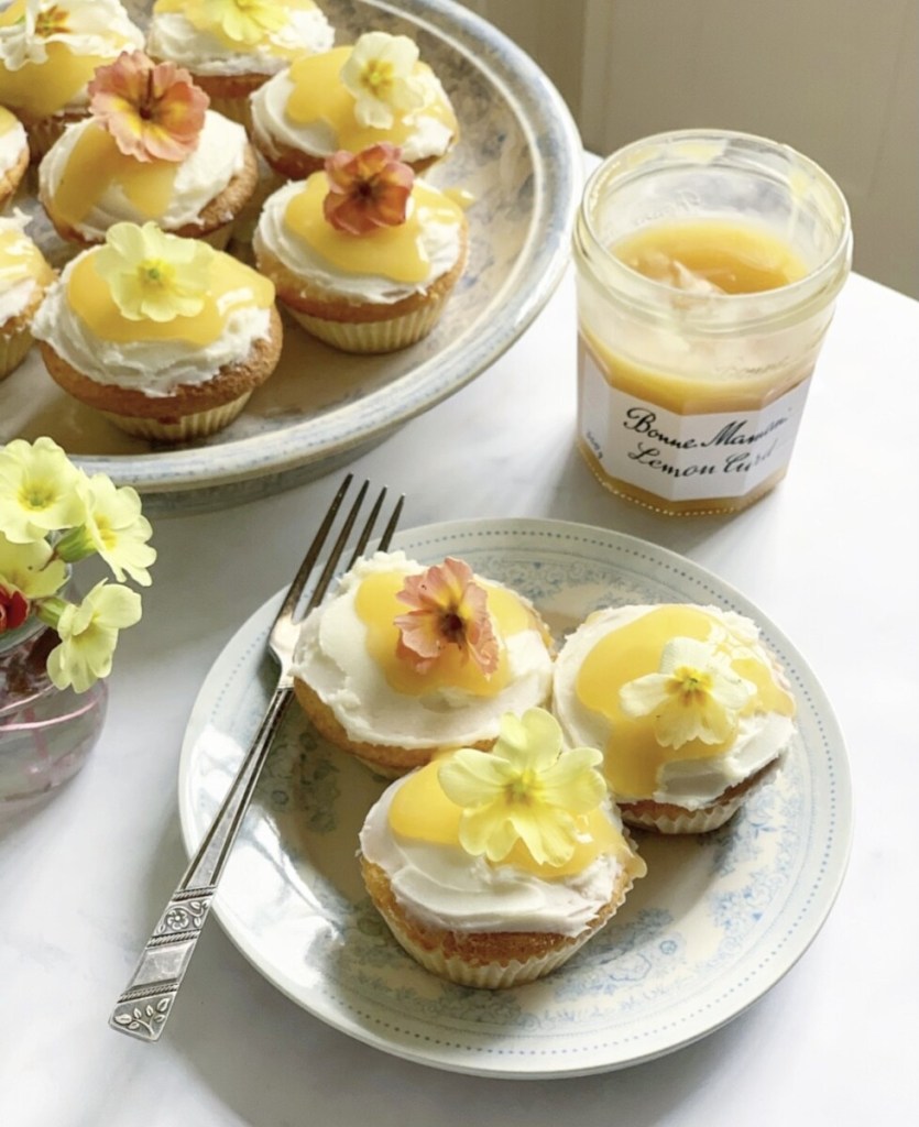 Lemon Curd Fairy Cakes