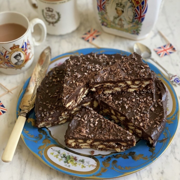 The Queen's Chocolate Biscuit Cake