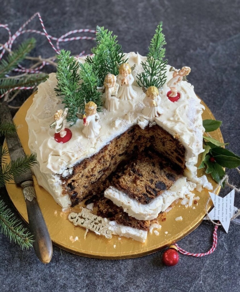 1920's BeRo Christmas Cake