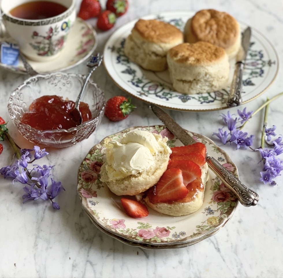 Small Batch Cream Tea Scones