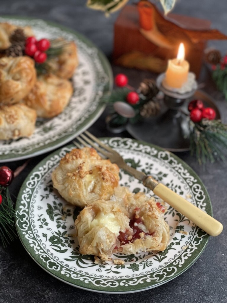 Mini Brie & Cranberry Puff Pastry Parcels