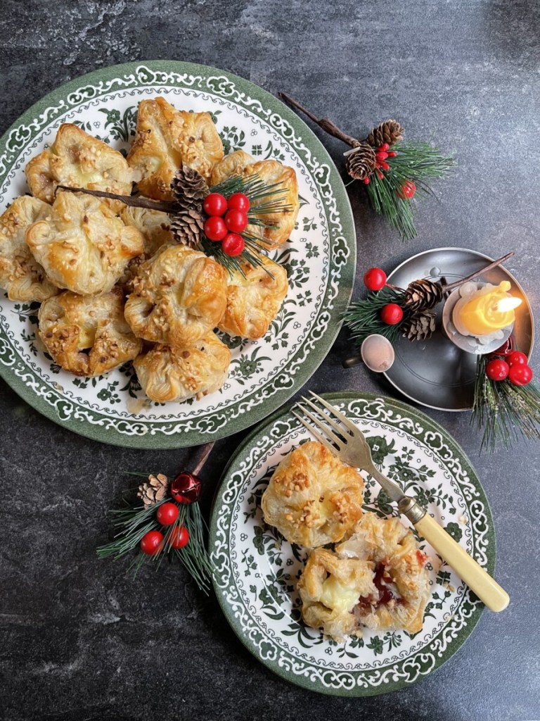 Mini Brie & Cranberry Puff Pastry Parcels