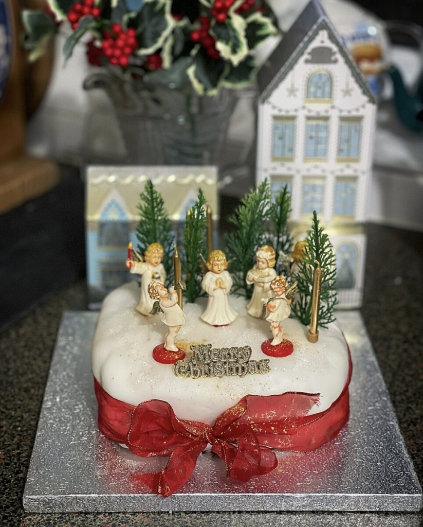 1920’S BERO CHRISTMAS CAKE