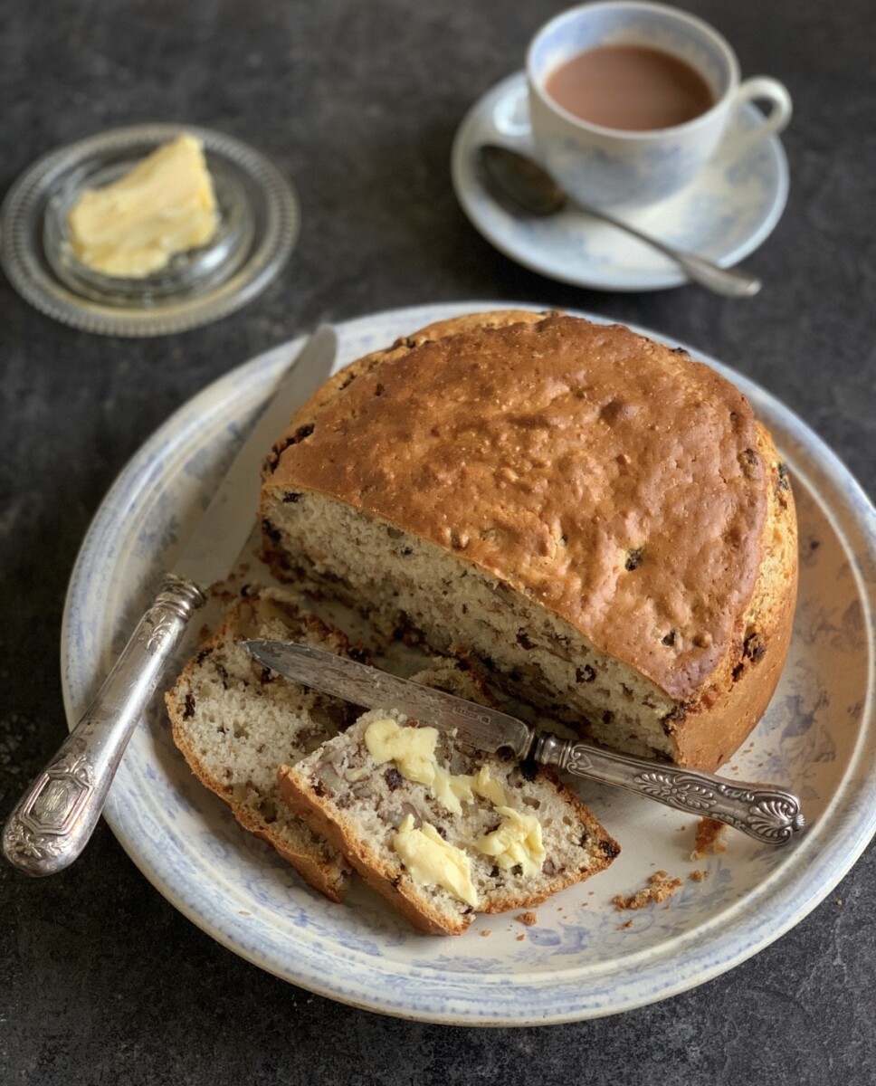 Hikers' Walnut Bread