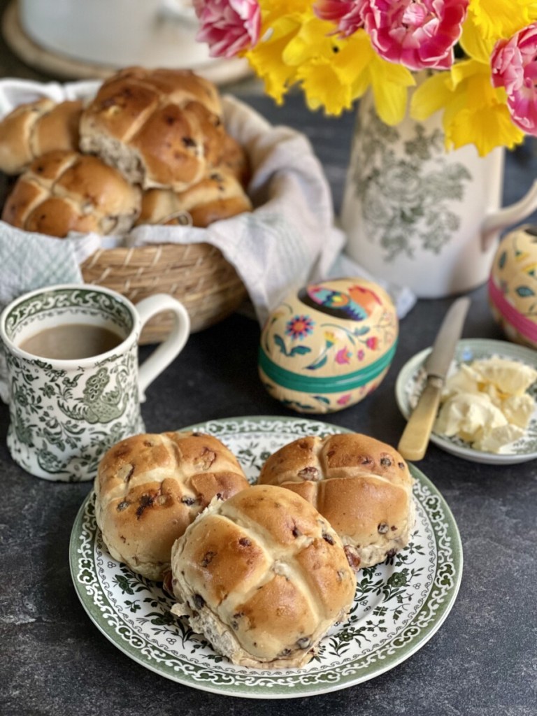 Traditional British Hot Cross Buns