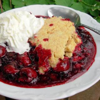 Jumbleberry Crumble with Shortbread Topping