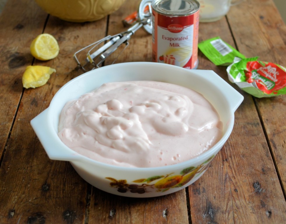 Mum's Two Ingredient Strawberry Mousse