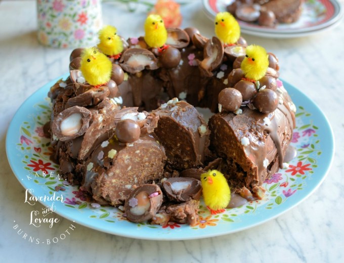 No Bake Creme Egg & Malteser Chocolate Tiffin Bundt Cake 