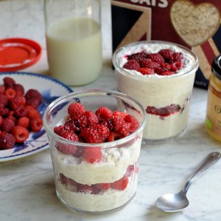 Overnight Oats with Honey and Raspberries