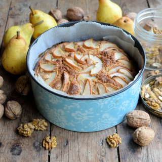 Pear, Walnut and Brown Sugar Cake