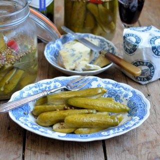 Quick Sweet Pickled Cucumbers