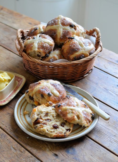 Easy No Knead Sourdough Hot Cross Buns