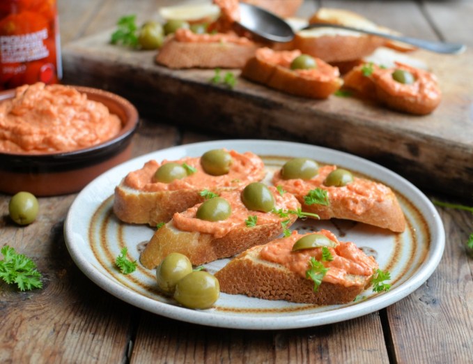 Mini Bruschetta with Peppadew Pepper Spread