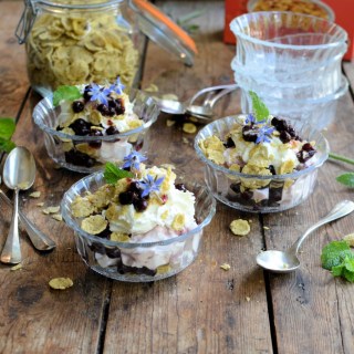 Topsy Turvy Blackcurrant Cheescake Trifles