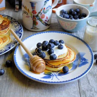 Vanilla Honey Pikelets with Blueberries & Yogurt