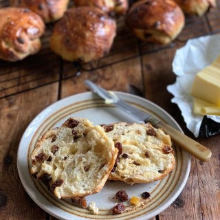 Yorkshire Sticky Fruit Buns Sourdough